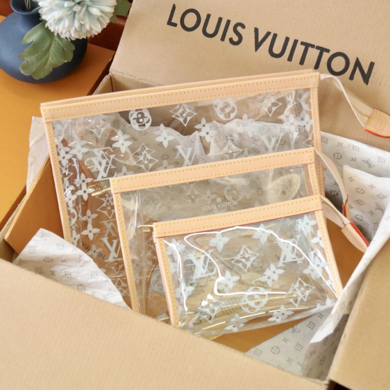 LV Clutch Bags